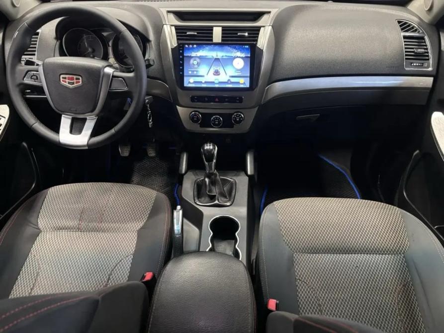 Geely Emgrand X7 I Рестайлинг Саратов  - изображение 7