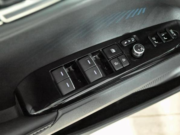 Toyota Camry IX (XV80) China Market с пробегом 2026 года, цена 4 070 000 рублей, 38 км, седан, Автокод Объявления
