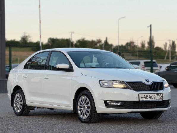 Skoda Rapid I Рестайлинг с пробегом 2019 года, цена 1 280 000 рублей, 76898 км, лифтбек, Автокод Объявления
