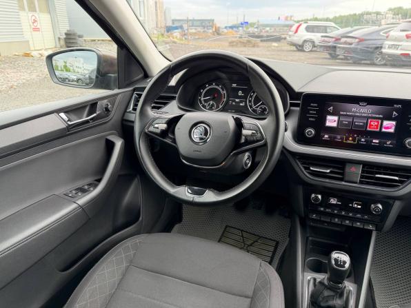 Skoda Rapid II с пробегом 2021 года, цена 1 515 000 рублей, 114300 км, лифтбек, Автокод Объявления