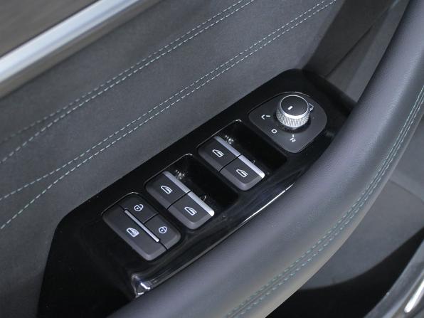 Geely Monjaro I Рестайлинг (China Market) с пробегом 2025 года, цена 3 736 000 рублей, 15716 км, внедорожник, Автокод Объявления
