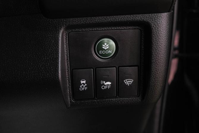 Honda Vezel I с пробегом 2014 года, цена 1 469 000 рублей, 160000 км, внедорожник, Автокод Объявления