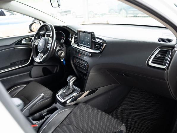 Kia Ceed III с пробегом 2018 года, цена 1 720 000 рублей, 121583 км, хэтчбек, Автокод Объявления
