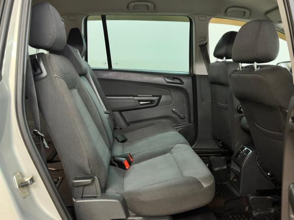 Opel Zafira B Рестайлинг с пробегом 2011 года, цена 655 000 рублей, 209557 км, минивэн, Автокод Объявления