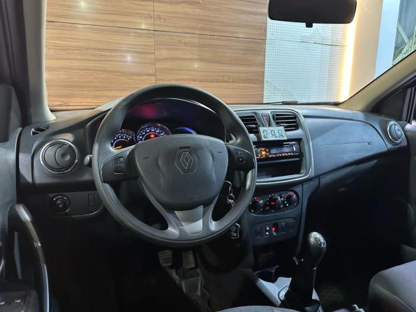 Renault Sandero II с пробегом 2016 года, цена 999 900 рублей, 66047 км, хэтчбек, Автокод Объявления