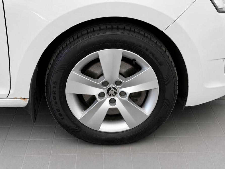 Skoda Rapid I Москва  - изображение 14