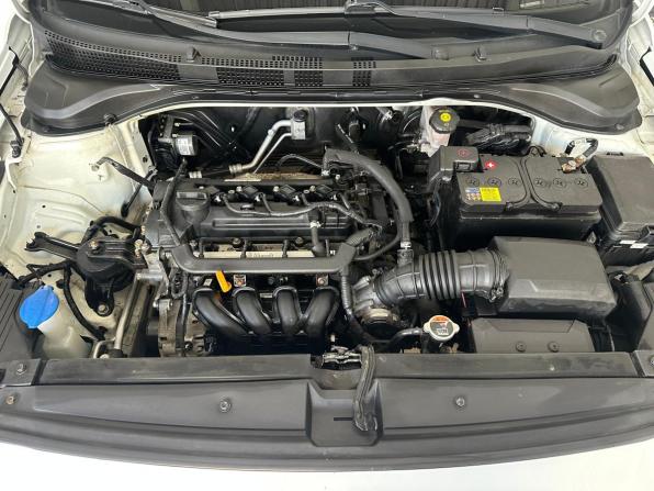 Hyundai Solaris II с пробегом 2018 года, цена 990 000 рублей, 134000 км, седан, Автокод Объявления