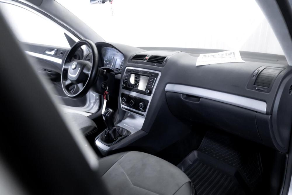 Skoda Octavia II (A5) Рестайлинг Тюмень  - изображение 17
