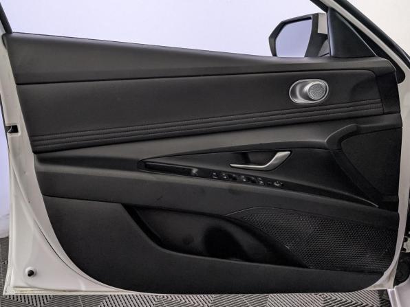 Hyundai Elantra VII (CN7) с пробегом 2021 года, цена 1 815 000 рублей, 117198 км, седан, Автокод Объявления