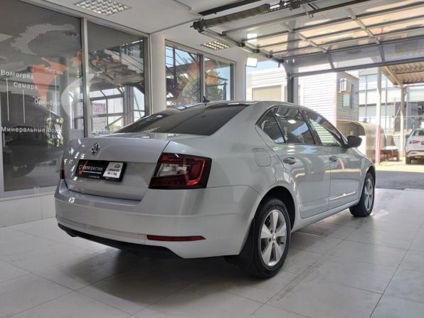Skoda Octavia III (A7) Рестайлинг с пробегом 2017 года, цена 1 980 000 рублей, 31280 км, лифтбек, Автокод Объявления