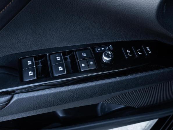 Toyota Camry VIII (XV70) с пробегом 2019 года, цена 2 340 000 рублей, 252397 км, седан, Автокод Объявления