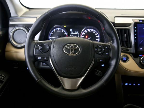 Toyota RAV4 IV (XA40) Рестайлинг с пробегом 2018 года, цена 2 090 000 рублей, 296820 км, внедорожник, Автокод Объявления