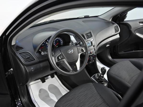 Hyundai Solaris I Рестайлинг с пробегом 2015 года, цена 799 000 рублей, 103000 км, седан, Автокод Объявления