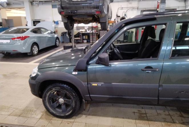 Chevrolet Niva I Рестайлинг с пробегом 2018 года, цена 644 000 рублей, 50900 км, внедорожник, Автокод Объявления