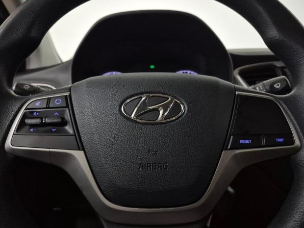Hyundai Solaris II с пробегом 2017 года, цена 1 280 000 рублей, 112707 км, седан, Автокод Объявления