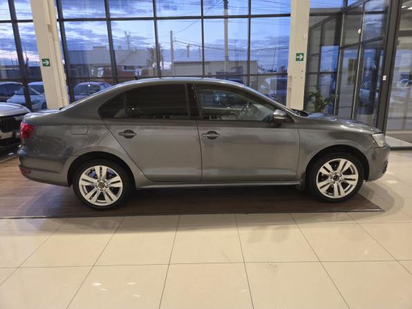 Volkswagen Jetta VI с пробегом 2013 года, цена 950 000 рублей, 223026 км, седан, Автокод Объявления