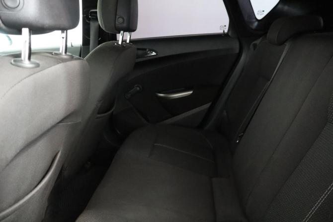 Opel Astra J с пробегом 2010 года, цена 539 000 рублей, 197000 км, хэтчбек, Автокод Объявления