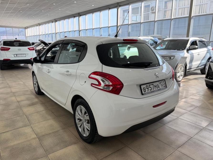Peugeot 208 I Новороссийск  - изображение 6