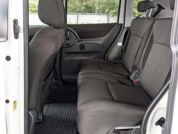 Suzuki Solio II с пробегом 2011 года, цена 799 900 рублей, 124500 км, минивэн, Автокод Объявления