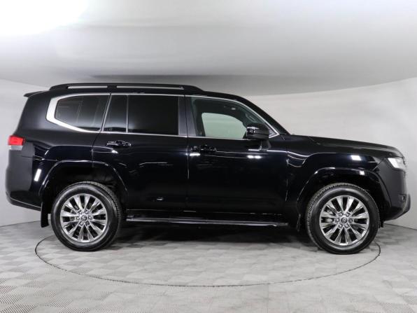 Toyota Land Cruiser 300 Series с пробегом 2023 года, цена 10 997 000 рублей, 27983 км, внедорожник, Автокод Объявления