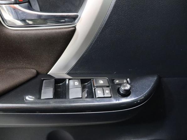 Toyota Fortuner II с пробегом 2019 года, цена 3 600 000 рублей, 95467 км, внедорожник, Автокод Объявления