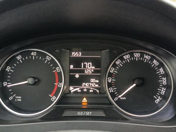 Skoda Rapid I с пробегом 2017 года, цена 935 000 рублей, 240736 км, лифтбек, Автокод Объявления