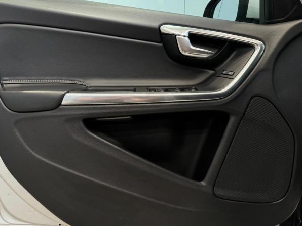 Volvo S60 II Рестайлинг с пробегом 2016 года, цена 1 599 000 рублей, 224229 км, седан, Автокод Объявления
