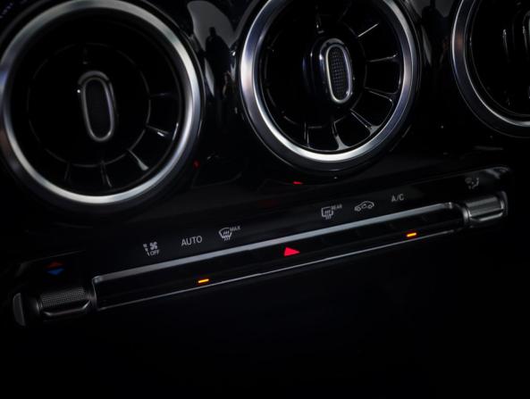 Mercedes-Benz GLB I (X247) с пробегом 2021 года, цена 3 390 000 рублей, 61638 км, внедорожник, Автокод Объявления