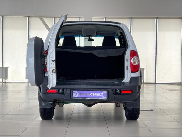 Chevrolet Niva I Рестайлинг с пробегом 2017 года, цена 850 000 рублей, 87104 км, внедорожник, Автокод Объявления