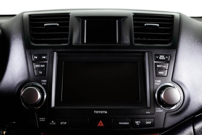 Toyota Highlander II (XU40) Рестайлинг с пробегом 2010 года, цена 1 949 000 рублей, 163181 км, внедорожник, Автокод Объявления