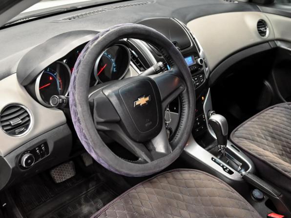 Chevrolet Cruze I Рестайлинг с пробегом 2013 года, цена 690 000 рублей, 175165 км, хэтчбек, Автокод Объявления