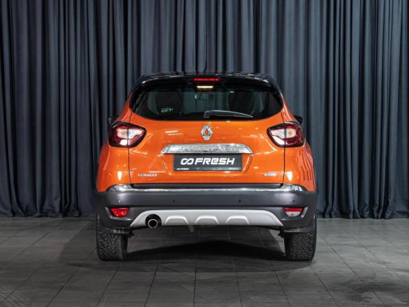 Renault Kaptur I с пробегом 2016 года, цена 1 385 000 рублей, 160734 км, внедорожник, Автокод Объявления