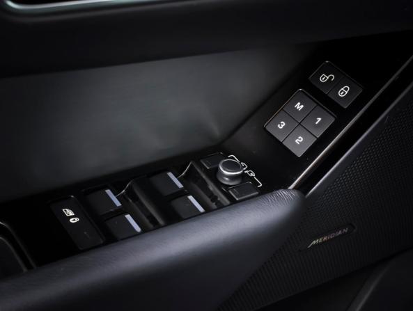 Land Rover Range Rover Velar I с пробегом 2019 года, цена 3 360 000 рублей, 129500 км, внедорожник, Автокод Объявления