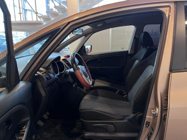 Kia Venga I с пробегом 2012 года, цена 761 000 рублей, 181610 км, компактвэн, Автокод Объявления