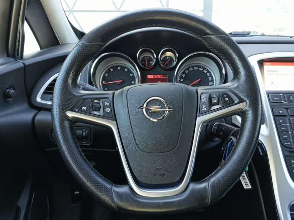 Opel Astra J Рестайлинг с пробегом 2014 года, цена 949 000 рублей, 171984 км, хэтчбек, Автокод Объявления