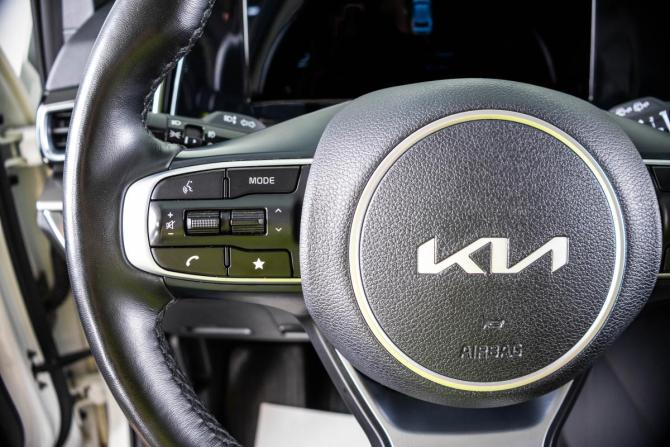 Kia Sportage V с пробегом 2022 года, цена 3 359 000 рублей, 82836 км, внедорожник, Автокод Объявления