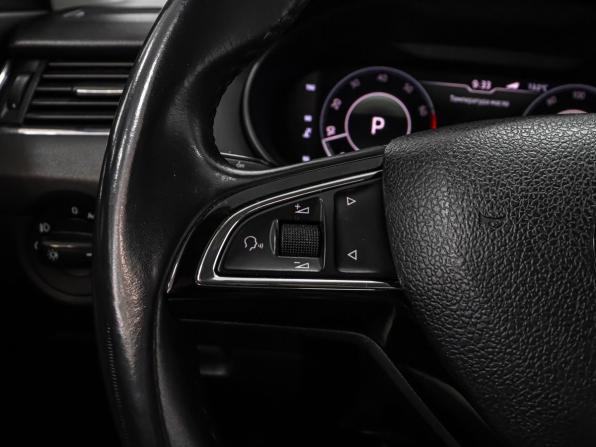 Skoda Octavia III (A7) Рестайлинг с пробегом 2019 года, цена 1 839 000 рублей, 130954 км, лифтбек, Автокод Объявления