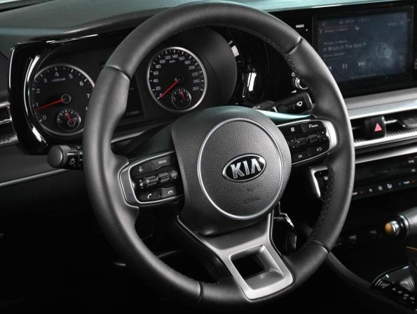 Kia K5 III с пробегом 2021 года, цена 2 089 000 рублей, 112688 км, седан, Автокод Объявления
