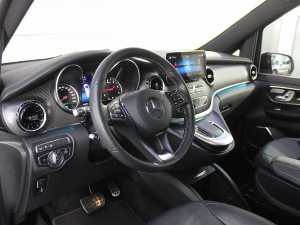 Mercedes-Benz V-Класс III (W447) Рестайлинг с пробегом 2021 года, цена 8 750 000 рублей, 16700 км, минивэн, Автокод Объявления