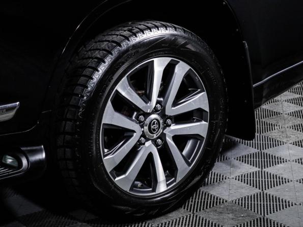 Toyota Land Cruiser 200 Series Рестайлинг 2 с пробегом 2016 года, цена 6 499 999 рублей, 148568 км, внедорожник, Автокод Объявления