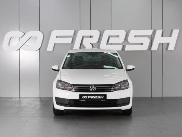 Volkswagen Polo V Рестайлинг с пробегом 2019 года, цена 1 649 000 рублей, 155437 км, седан, Автокод Объявления