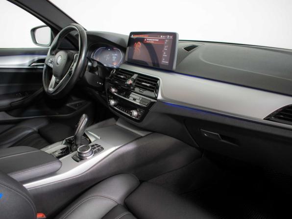BMW 5 серии VII (G30/G31/G38) Рестайлинг с пробегом 2022 года, цена 4 100 000 рублей, 70500 км, седан, Автокод Объявления