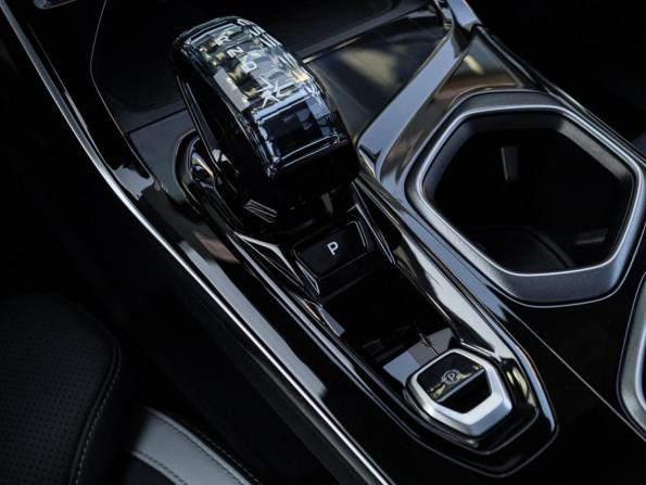 Geely Atlas II с пробегом 2023 года, цена 2 590 000 рублей, 6241 км, внедорожник, Автокод Объявления