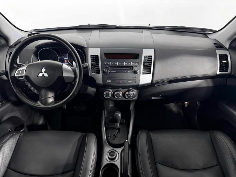 Mitsubishi Outlander II Рестайлинг Санкт-Петербург  - изображение 15