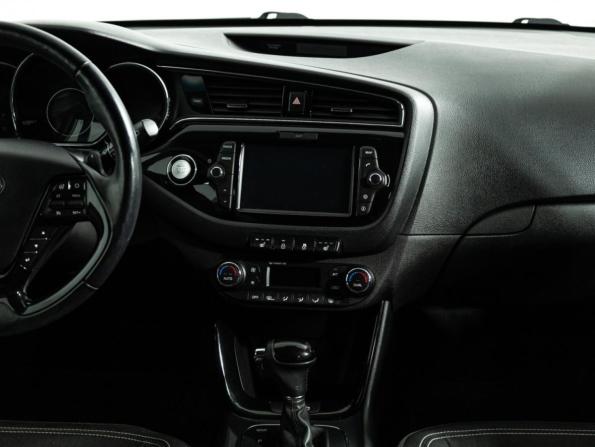Kia Ceed II Рестайлинг с пробегом 2017 года, цена 1 429 777 рублей, 124261 км, хэтчбек, Автокод Объявления