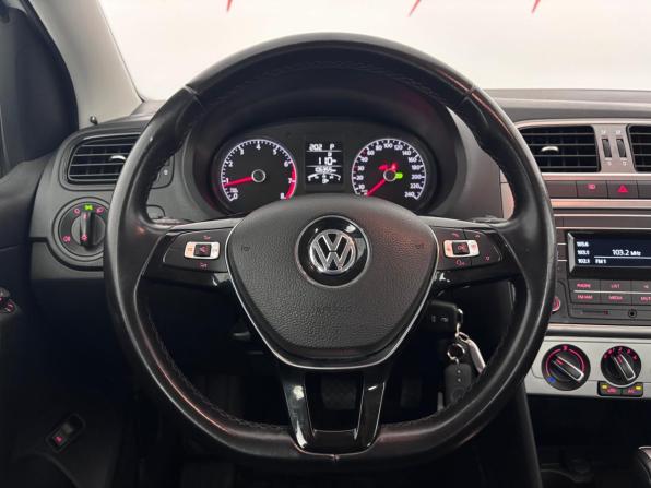 Volkswagen Polo V Рестайлинг с пробегом 2020 года, цена 1 250 000 рублей, 106352 км, седан, Автокод Объявления