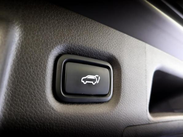 Hyundai Santa Fe IV Рестайлинг с пробегом 2021 года, цена 4 050 000 рублей, 46076 км, внедорожник, Автокод Объявления