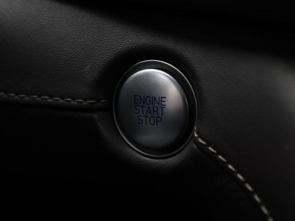 Hyundai Santa Fe IV Рестайлинг с пробегом 2022 года, цена 3 270 000 рублей, 89977 км, внедорожник, Автокод Объявления