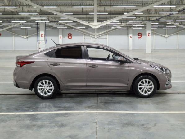 Hyundai Solaris II с пробегом 2018 года, цена 1 549 000 рублей, 51089 км, седан, Автокод Объявления