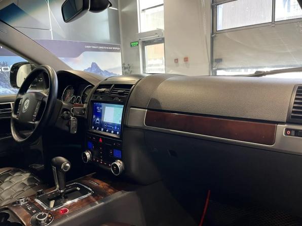 Volkswagen Touareg I Рестайлинг с пробегом 2007 года, цена 940 000 рублей, 317318 км, внедорожник, Автокод Объявления